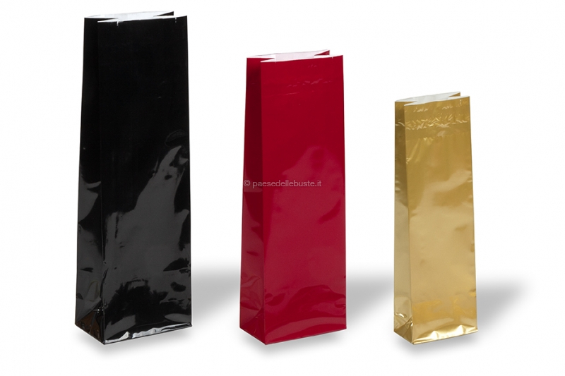 Sacchetti colorati con fondo quadro